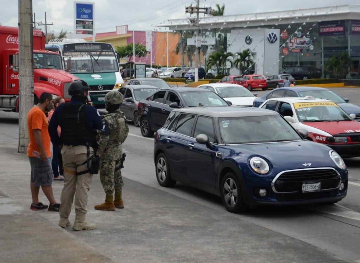 Detienen a sujetos por golpear a una persona en situación de calle en Veracruz