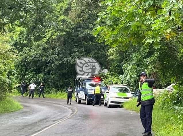 Se accidenta patrulla de Ixtaczoquitlán en las cumbres de Tuxpango