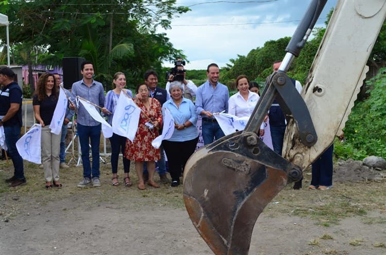 Inician obras del colector sanitario en la colonia Carranza de Boca del Río