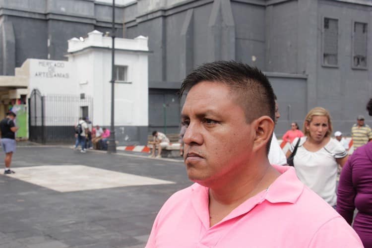 Comerciantes acudirán a la CNDH tras retirarlos del Malecón de Veracruz