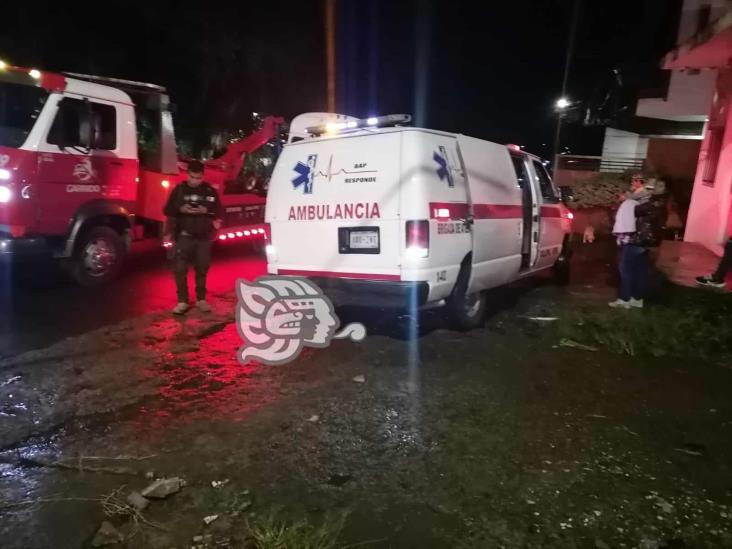 Estudiante es arrastrada por autobús al descender en la avenida Chedraui Caram