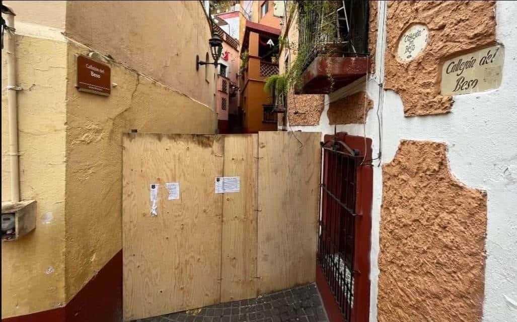 Analiza alcalde de Guanajuato expropiar el Callejón del Beso