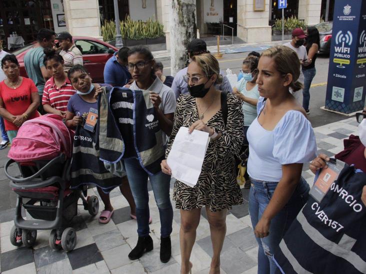 Ambulantes del Malecón de Veracruz buscarán asesoría legal (+Video)