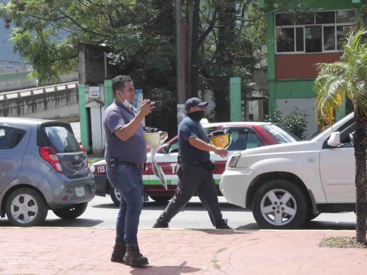 Bomberos metropolitanos botean para poder comprar un camión