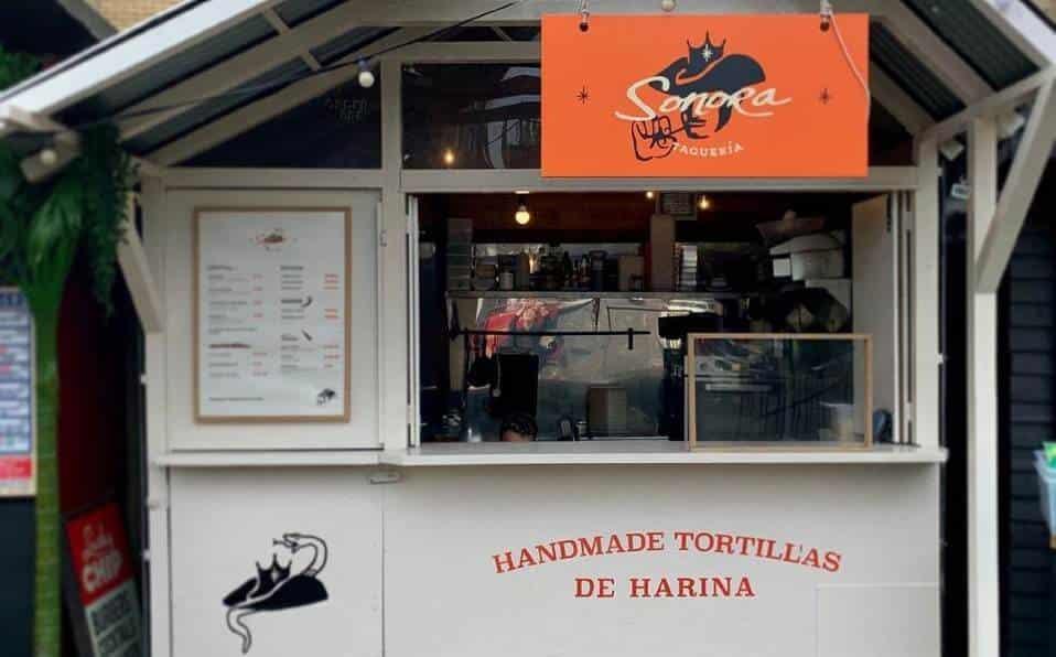 Restaurante de Inglaterra quiere robar a mexicanos palabra taquería
