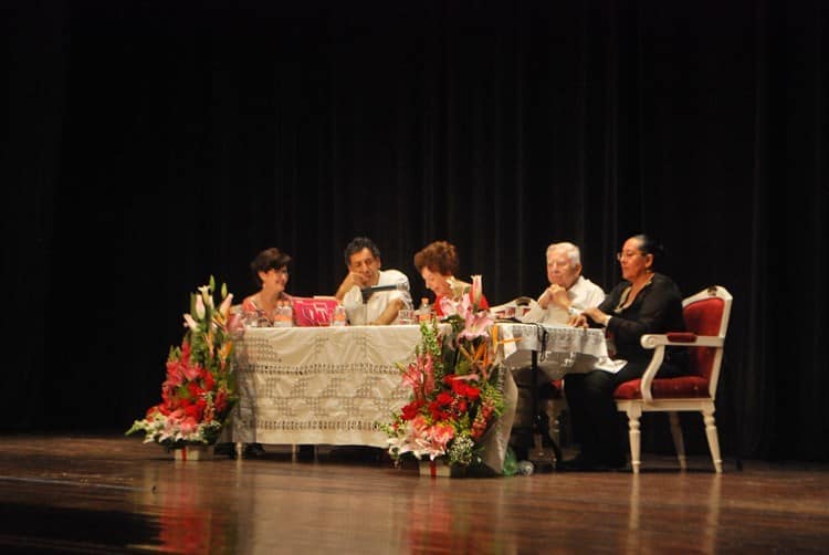 Marta García de Benaglio promueve su libro ‘El Café de la Parroquia (1926-1994)’