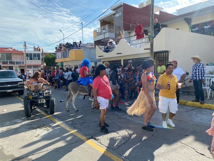 Realizan tradicional “Encierro de Burros” en Alvarado (+Video)