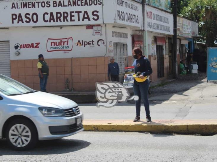 Bomberos metropolitanos botean para poder comprar un camión