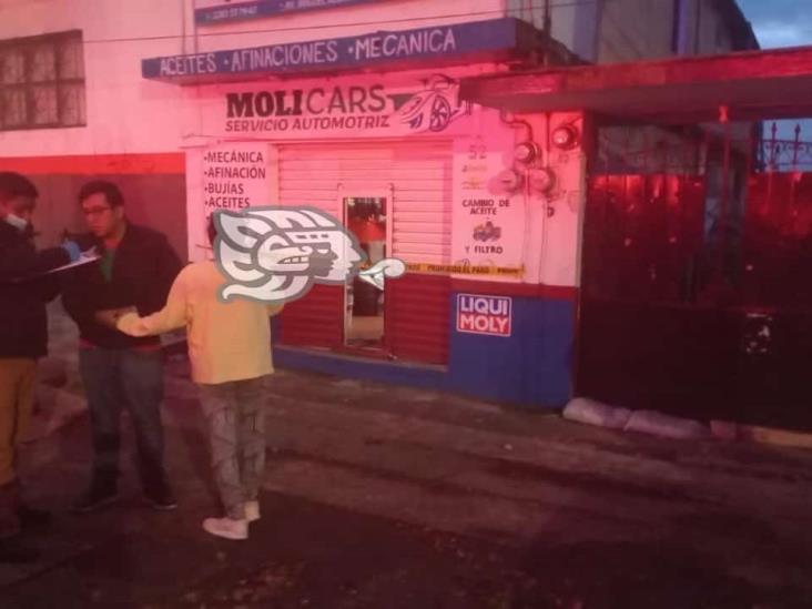 Mecánico se quita la vida dentro de un taller en avenida Miguel Alemán, en Xalapa