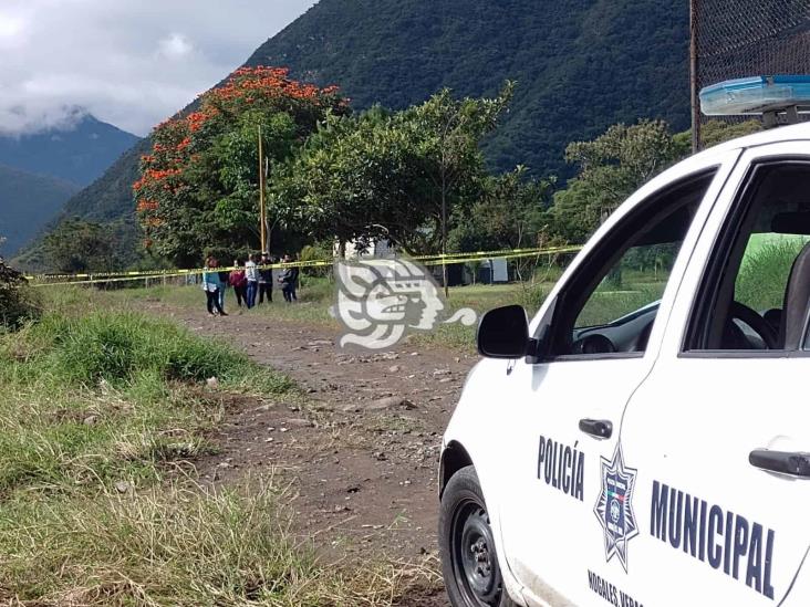 Localizan a hombre sin vida a orillas del campo deportivo de El Encinar (+Video)