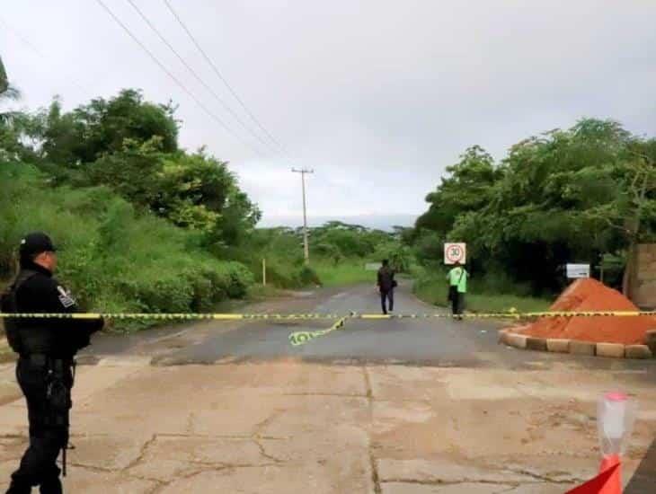 Investiga Pemex la causa de fuga de hidrocarburo en ducto de Texistepec, Veracruz