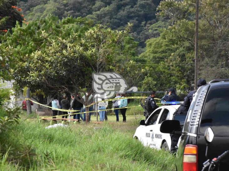 Localizan a hombre sin vida a orillas del campo deportivo de El Encinar (+Video)