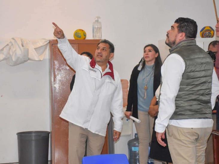Acuerdan Amado y Zenyazen mejorar planteles escolares de Coatzacoalcos