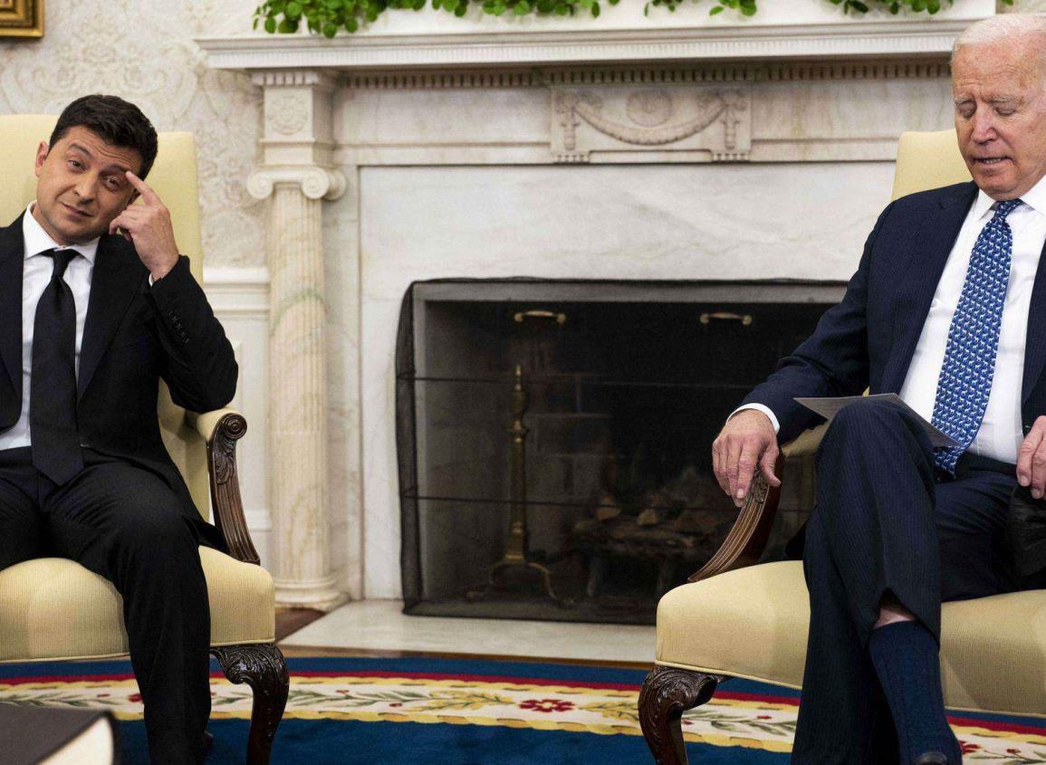 Biden promete a Ucrania sistemas avanzados de defensa aérea
