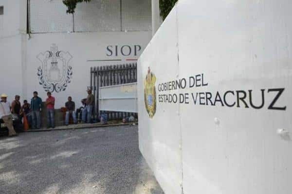Denuncia penal contra SIOP en administración de Yunes