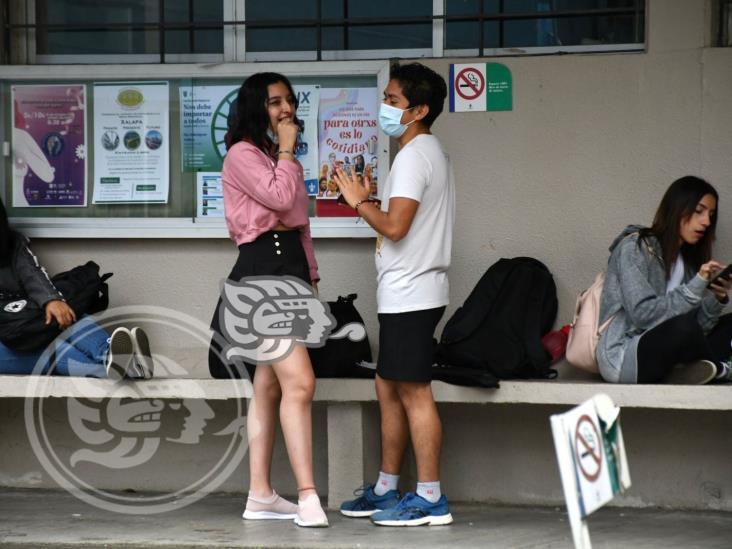 Alumnos de Derecho de la UV van a clases con falda: ropa no tiene género (+Video)