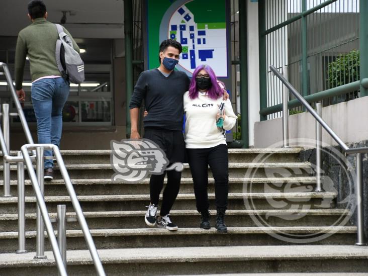 Alumnos de Derecho de la UV van a clases con falda: ropa no tiene género (+Video)