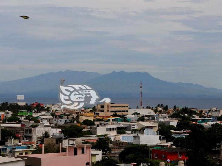 Escudo en el San Martín contra huracanes, un mito: meteorólogo