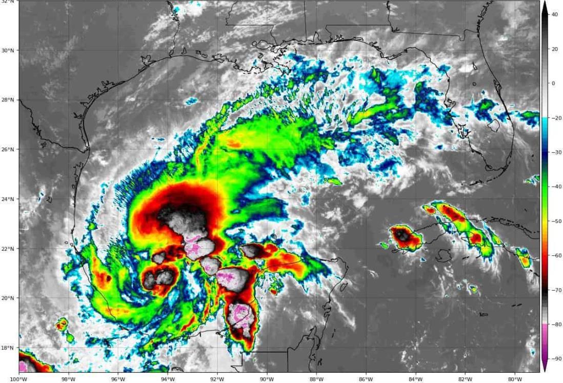 Tormenta tropical “Karl” podría evolucionar a huracán, esto sabemos