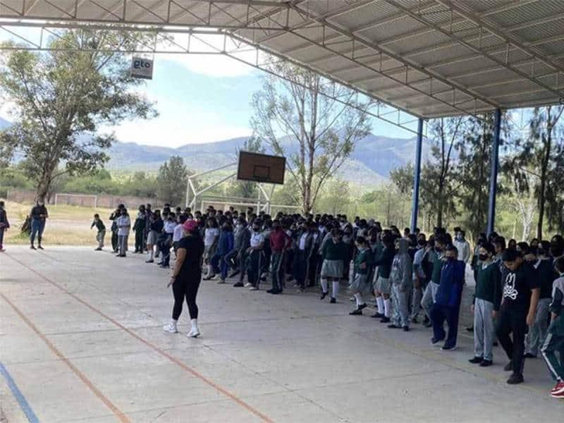 Amenaza de tiroteo causa alarma en secundaria de Iztapalapa