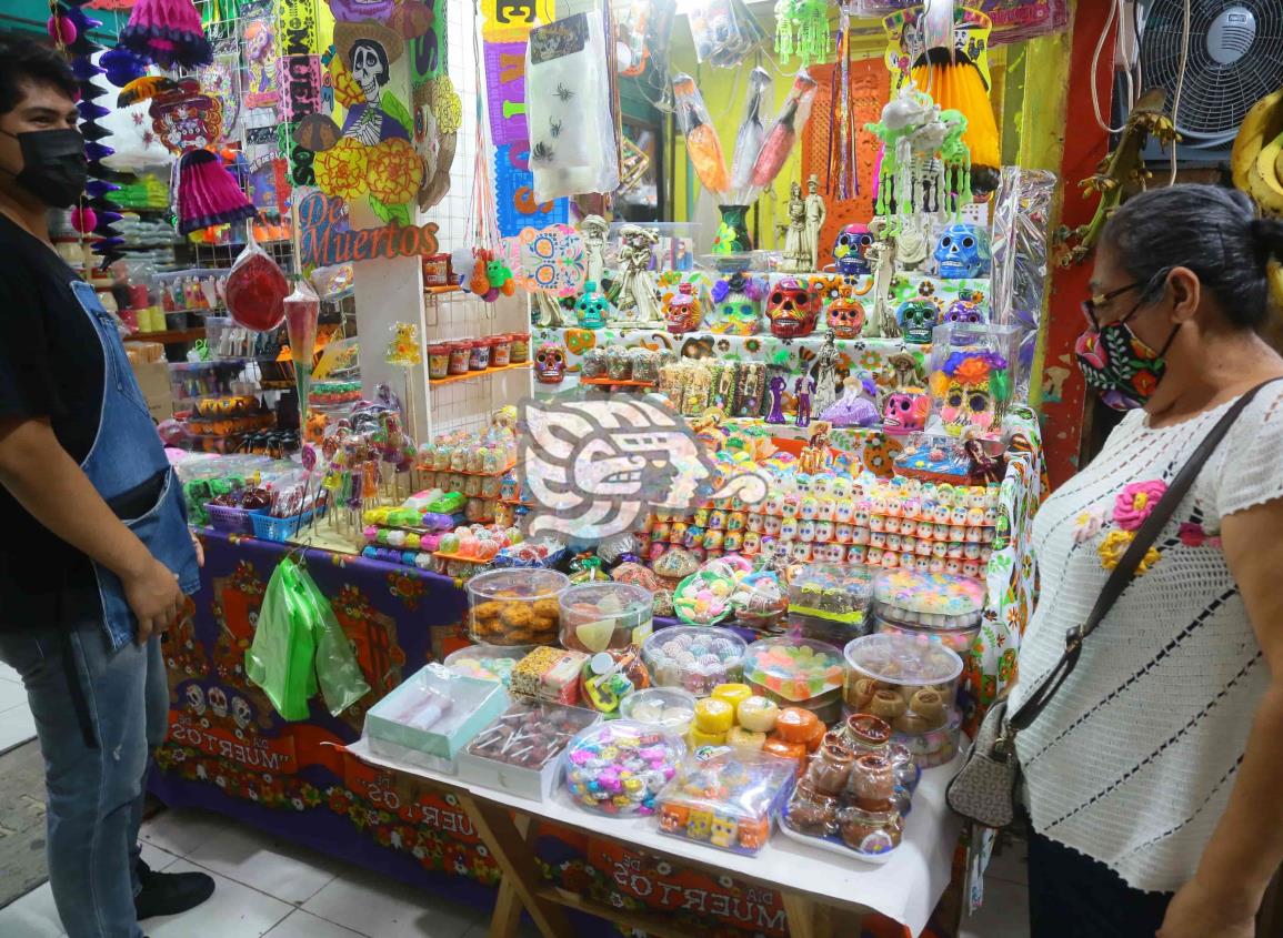 Listas las calaveritas para altares del Día de Muertos (+video)