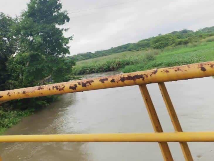 Monitorean niveles del río Coatzacoalcos y arroyo Tepeyac