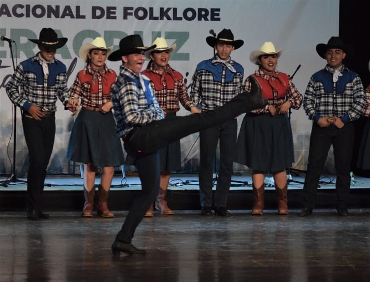 Inicia el V Festival Internacional de Folklore con gala en Teatro Clavijero