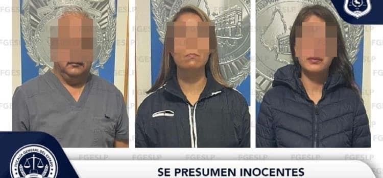 Por caso de niña que murió dos veces, detienen a 3 médicos en San Luis