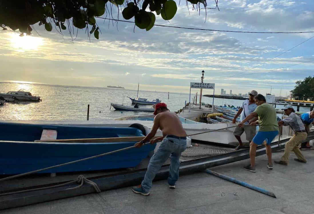 Amenaza por llegada de Karl a Veracruz no detuvo a pescadores