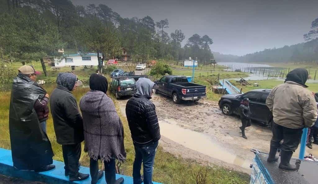 Reportan que pobladores de Las Vigas reabren válvulas que surten de agua a Xalapa