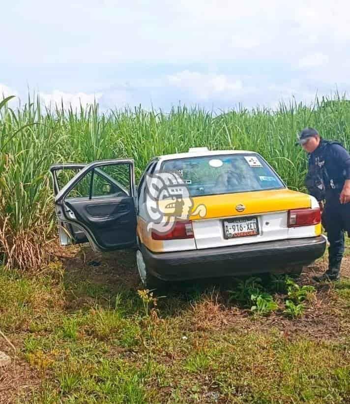 Delincuente con arma blanca asalta y roba taxi de Córdoba