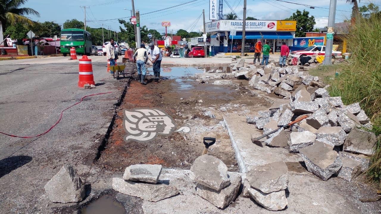 Reparan acceso a colonias al poniente de Coatzacoalcos