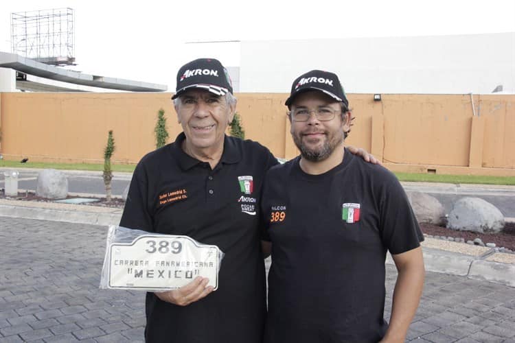 ¡Toda una generación!Padre e hijo correrán juntos en Carrera Panamericana en Veracruz