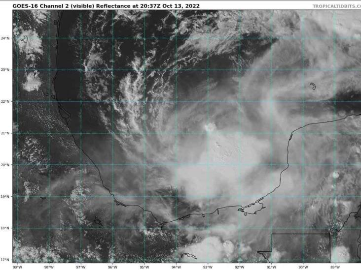 52 municipios de Veracruz en Alerta Verde ante impacto de tormenta Karl