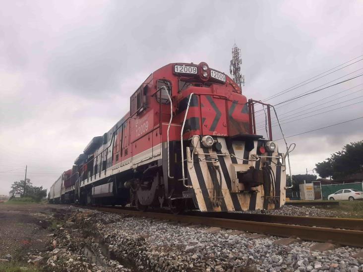 Ferrocarril del Istmo se incorpora a la Marina, decreta DOF