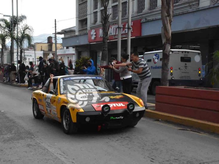 Rugen motores de la Carrera Panamericana, en su paso en la región centro