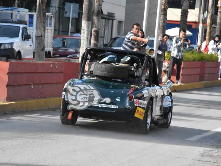 Rugen motores de la Carrera Panamericana, en su paso en la región centro