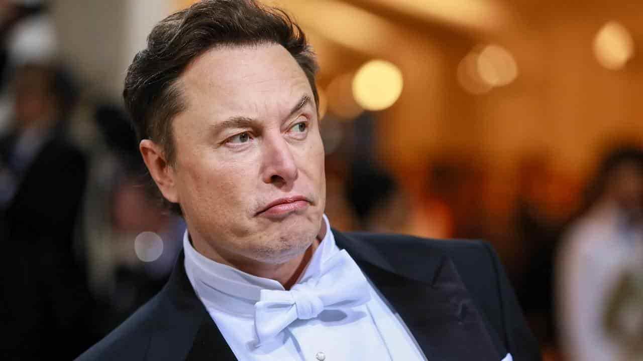 Investigan a Elon Musk por trabas en compra de Twitter