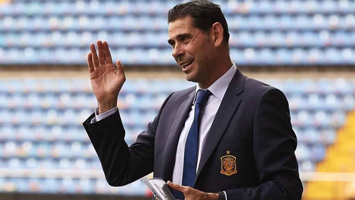 Fernando Hierro en la mira de Chivas