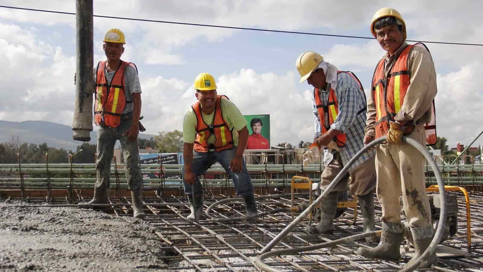 PAN propone semana laboral de cuatro días y medio para trabajadores mexicanos