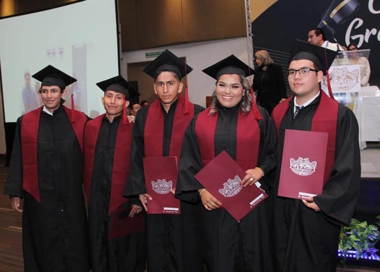 Realizan graduación del ITAG de la generación 2019-2022