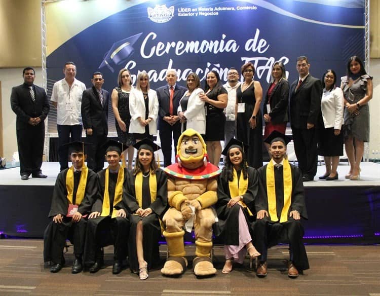 Realizan graduación del ITAG de la generación 2019-2022