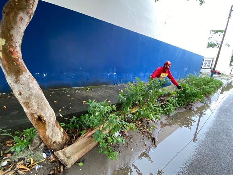 Calles parecen albercas en Boca del Río, denuncian ciudadanos