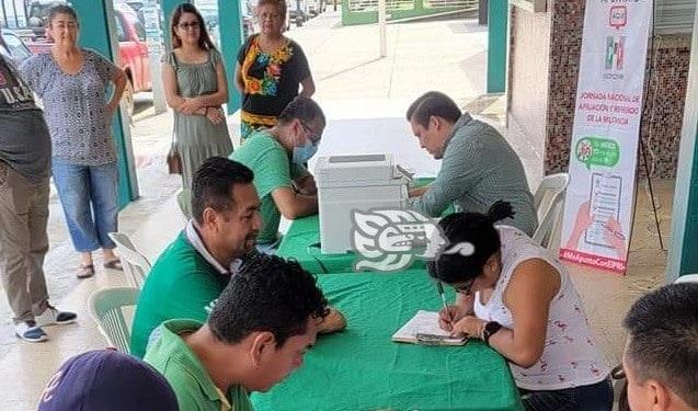 Concluyen en el PRI de Agua Dulce su periodo de afiliación