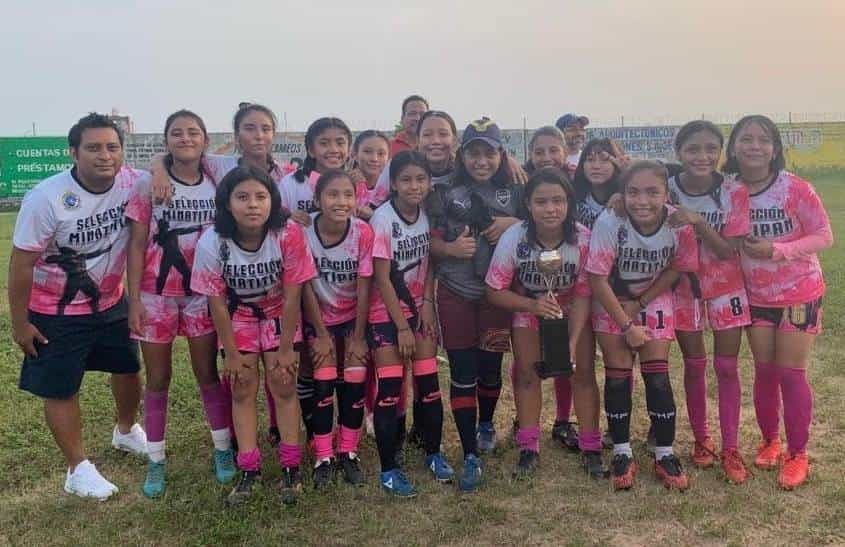 Hay nuevo campeón en el futbol popular femenil de Minatitlán