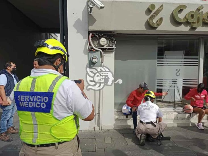 Accidente entre camioneta y motoneta en Orizaba deja un hombre lesionado