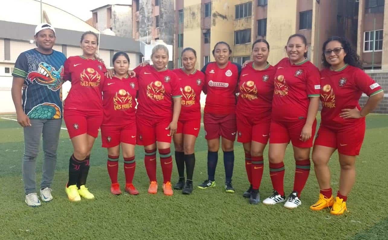 Las Fénix golean a Diablas en Futbol 7 Femenil