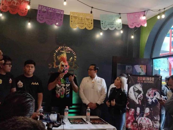 Llama Psycho Clown a niños de México a luchar por sus sueños