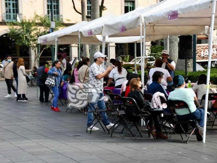 En feria de salud en Xalapa, promueven detección oportuna de cáncer de mama (+Video)