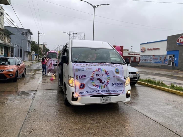 Con caravana rosa Coatzacoalcos conmemoró el Día de la Lucha Contra el Cáncer de Mama